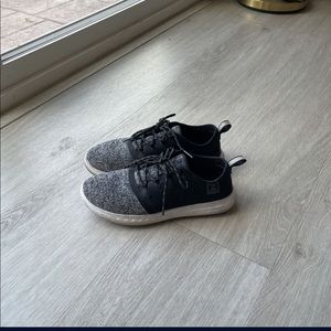 Under Armour Women Sneakers